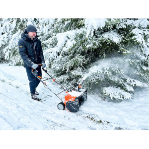 Аккумуляторный снегоуборщик YARD FOX BASIC 4625E