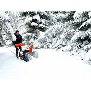 Бензиновый снегоуборщик YARD FOX BASIC 6152E