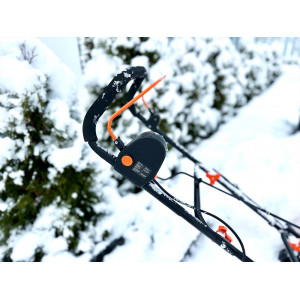 Аккумуляторный снегоуборщик YARD FOX BASIC 4625E